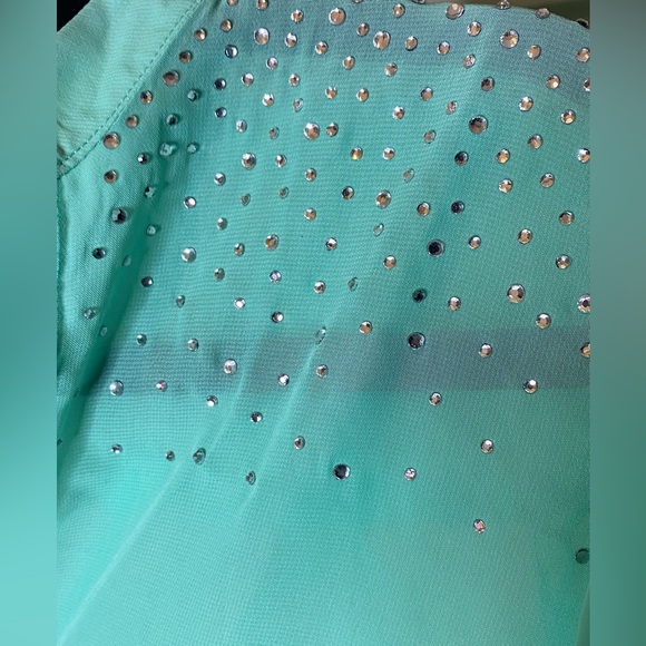 Roll Sleeve Rhinestone Top - Picture 4 of 6